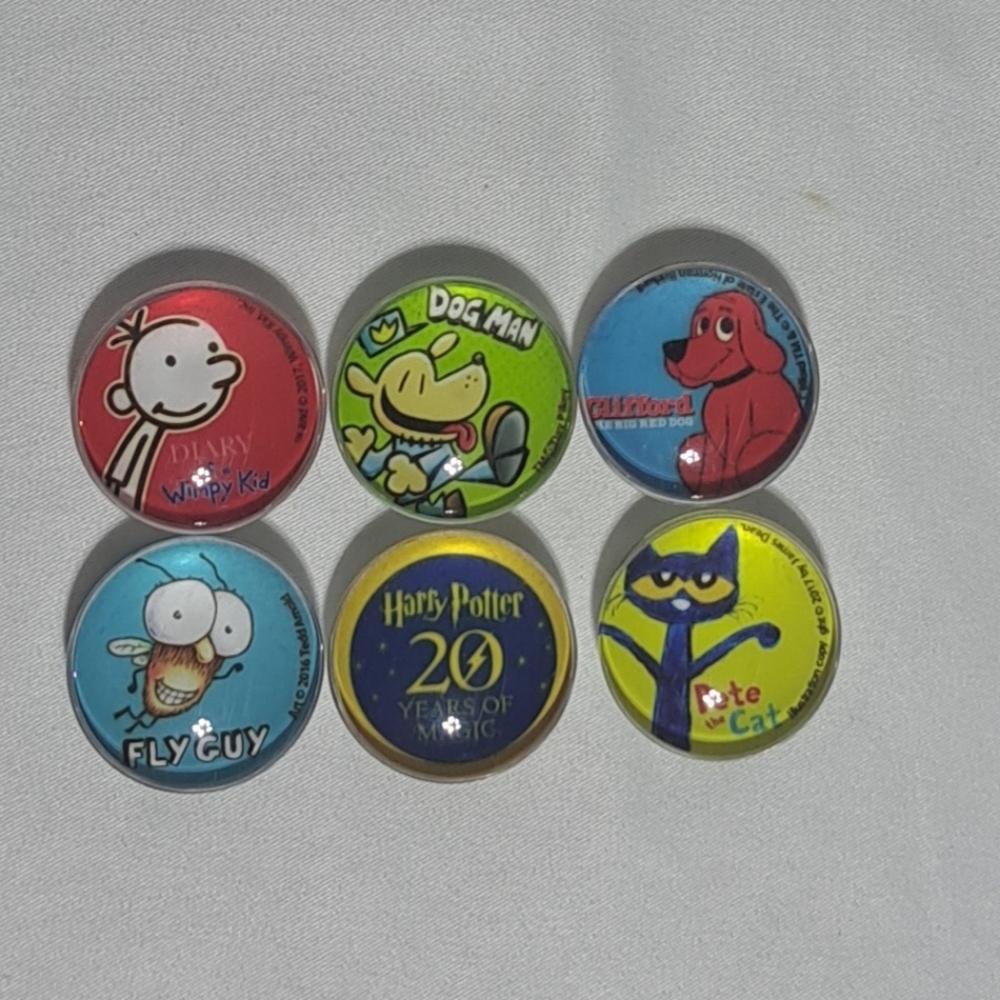 2018 Scholastic Book Club 6 Piece Magnet set Harry Potter Clifford Dog Man Wimpy